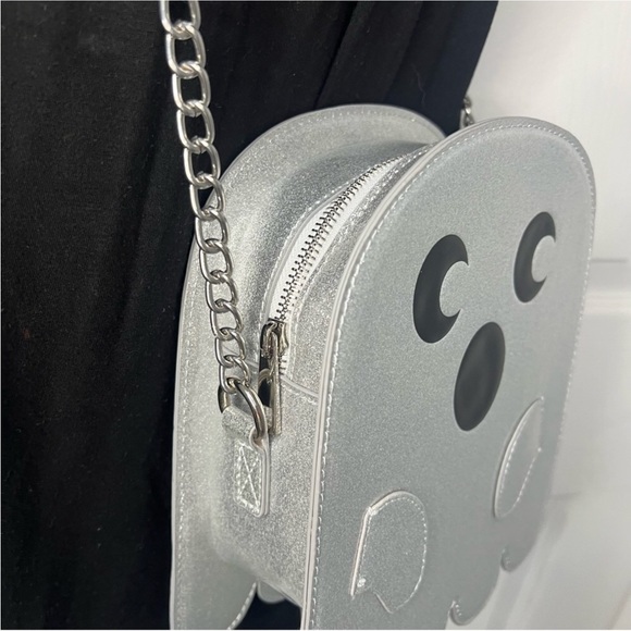 Sparkly Silver Ghost Crossbody Bag Halloween - Picture 3 of 16